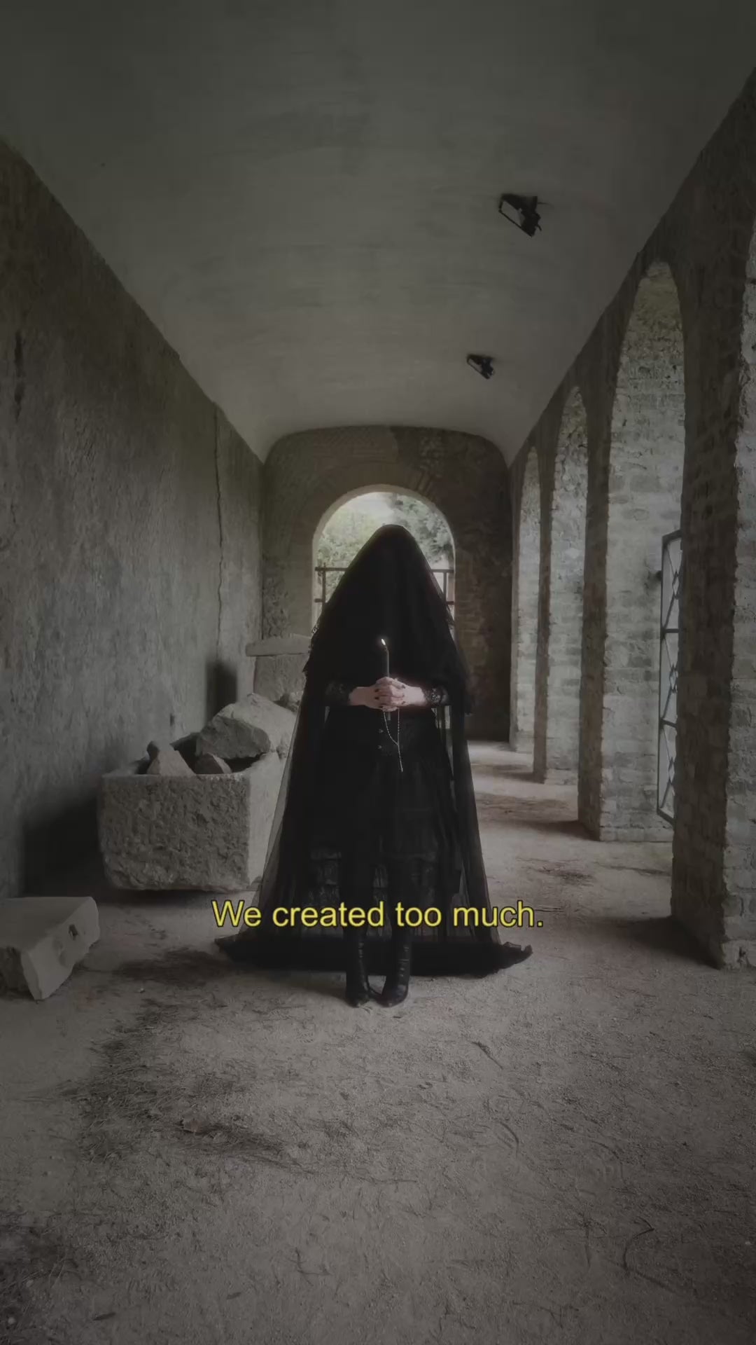 Carica il video: 